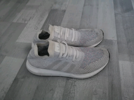 mens black adidas trainers size 10